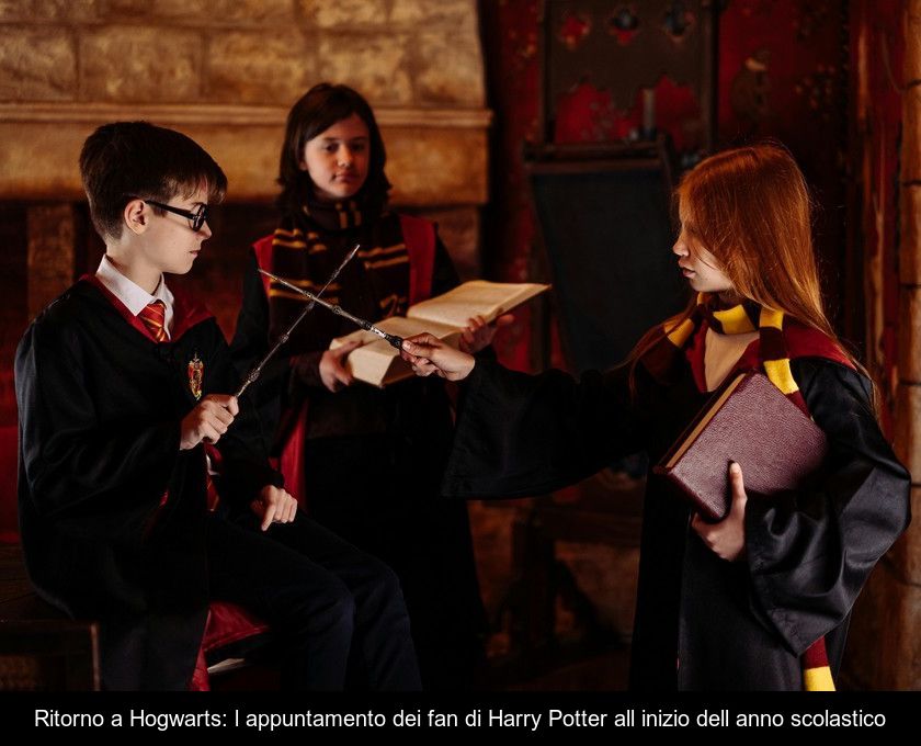 Ritorno A Hogwarts: L'appuntamento Dei Fan Di Harry Potter All'inizio Dell'anno Scolastico