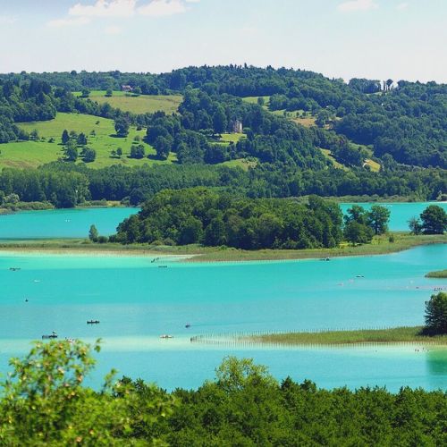 Il lago di Aiguebelette: un paradiso in Savoia