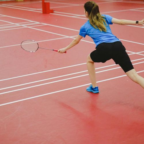 Ping pong, badminton o tennis: 5 benefici degli sport con racchetta