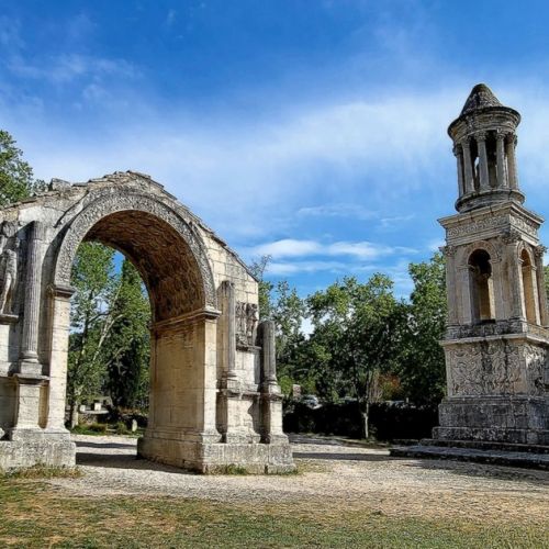 Saint-Rémy-de-Provence: una destinazione autentica nelle Alpilles